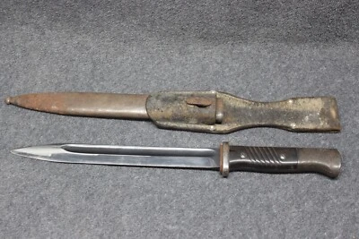 1939 Elite Diamant WWII German K98 Matching Bayonet & Scabbard w/ Leather Frog - Image 1 of 4