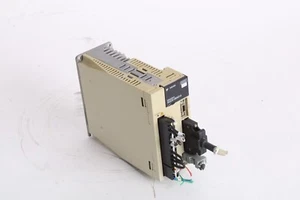 Yaskawa Electric SGDS-08A01A 1PH 200-230V ServoPack Drive With Connectors - Picture 1 of 7