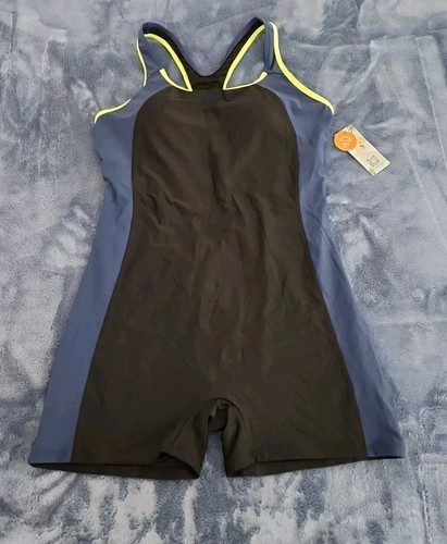 Foto 1 di 9