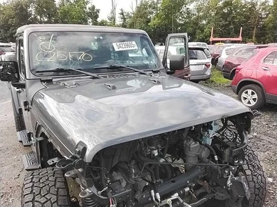 Used Hood fits: 2019 Jeep Wrangler VIN X 6th digit JL body flat center Grade A - Image 1 of 4