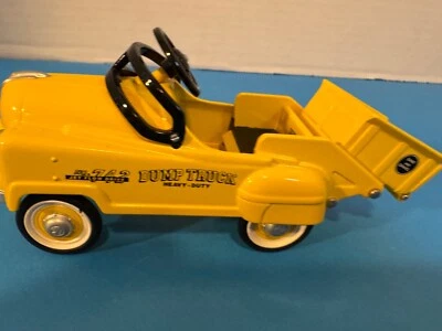 Hallmark Mini Kiddie Car Collection Classics 1953 Murray caminhão basculante amarelo - Imagem 1 de 4