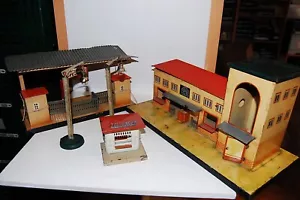 Kibri Spur 0 Blech Lampen + Bahnsteigsperre + Bahnhof 52/41 + Zeitungskiosk 60/3 - Bild 1 von 24