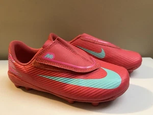 Nike Jr. Mercurial Vapor 16 Club Little Kids' MG Low-Top Soccer Cleats EUC 13c - Picture 1 of 3