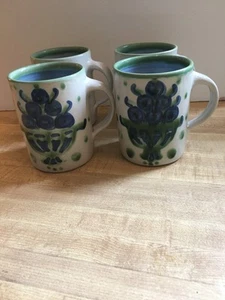 Set Of 4 Hadley Blueberry Bouquet Mugs Signed - Picture 1 of 5