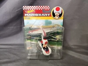 Hot Wheels - Mario Kart - Toad in P-Wing with Plane Glider - Picture 1 of 5