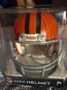 Cleveland Browns Riddell NFL  Throwback Mini Helmet
