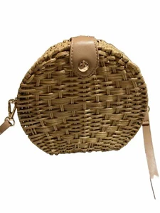 Adorable French Connection Round Crossbody Straw Bag - Worn Once - Picture 1 of 6