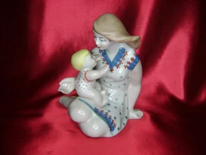 Porzellan Figur Mutterschaft Mutter mit Baby Ukraine Polonne ZHK - Bild 1 von 6