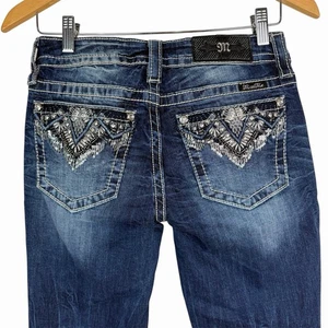 Miss Me Skinny Jeans verzierte Taschen dunkle Waschung Strass Gr. 27 Schrittlänge 30 - Bild 1 von 12