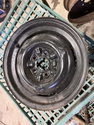 Ford 1949-1950-1954-1956 15x5 rueda de acero remachada con guión 15 x 5" Foto 1 de 4
