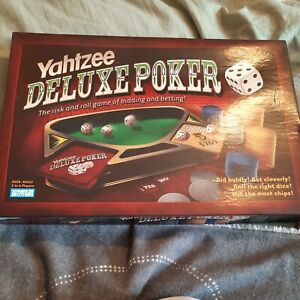 Yahtzee Deluxe Poker COMPLETE Board Game Parker Brothers Hasbro 2005 