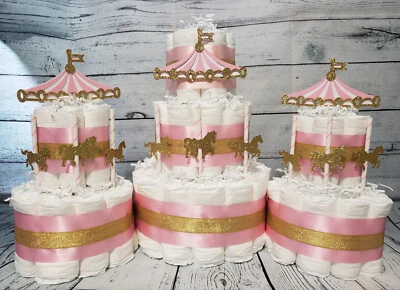 Pastel de Pañales 3 Piezas - Carrusel Merry Go Round Tema Rosa, Azul, Plata y Dorado Foto 1 de 4