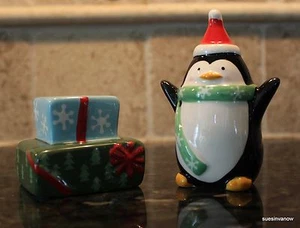 Merry Penguin Salt & Pepper Shakers Kitchen Christmas Decor Fun Cute Happy Snow - Picture 1 of 6