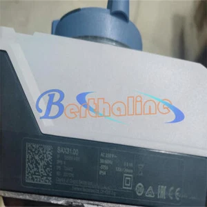 ONE NEW Siemens Electromotoric actuator SAX31.00 - Picture 1 of 6