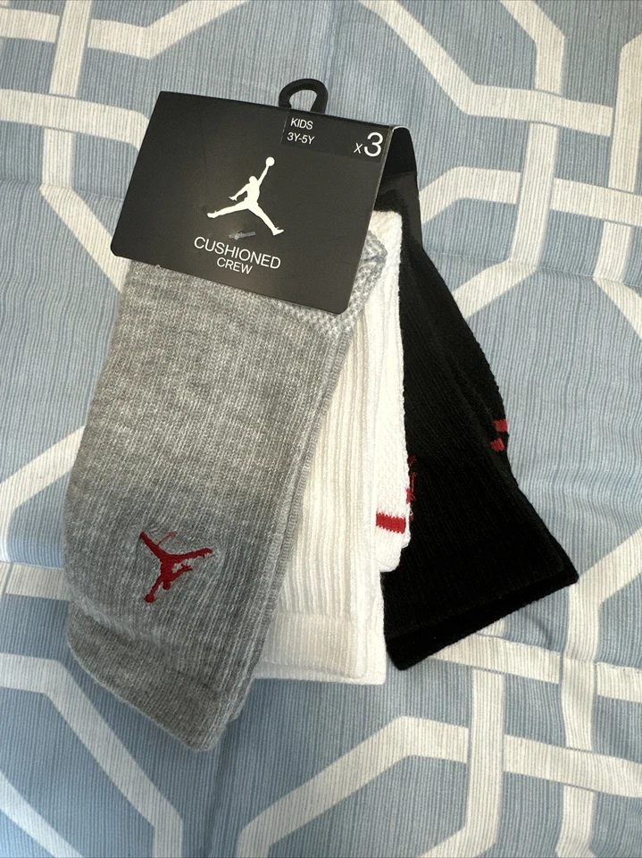 Kids Nike Air Jordan Jump man Crew Socks WJ0010 042 3 Pack Size 3Y~5Y - Image 1 of 2