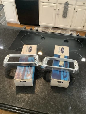 Nos 1965-1966 Ford Truck Parking Light Bezels Pair C5TZ-13210-A C5TZ-13212-A - Image 1 of 4