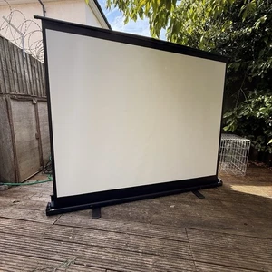 Pull Up Duronic Projector Screen, Very Quick Setup 220cm Wide By 177cm High - Picture 1 of 14