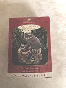 Hallmark Keepsake Ornament Curious Raccoons #3 Majestic Wilderness QX6287 1999 - Picture 1 of 6