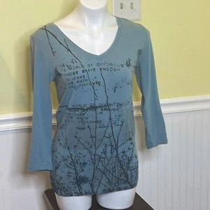 Cabi Damen 3/4 Arm V Ausschnitt T-Shirt. Größe M. Eine Welt voller Möglichkeiten. - Bild 1 von 8