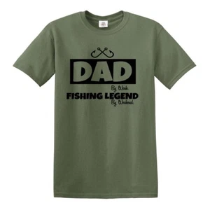 T-Shirt DAD FISHING LEGEND lustiges Geschenk Fischer Karpfen Angler Angeln Tackle Top - Bild 1 von 3