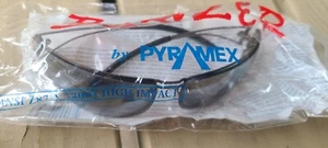 Pyramex Blazer Metall Sicherheit Sonnenbrille graue Gläser mit silbernen Spiegeln - Bild 1 von 6