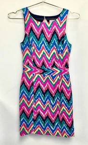 Lilly Pulitzer Damen mehrfarbig Chevron Kirkland Herzen ein Flatter Kleid Größe 0 - Bild 1 von 10