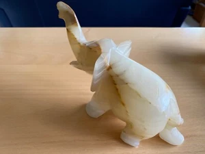 Elefant aus Quarzstein, Halb-Edelstein, wahrscheinlich Onyx - Bild 1 von 5