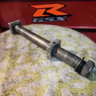 2005 - 2017 HONDA CRF250R CRF450R GENUINE OEM COMP REAR WHEEL AXLE 42301-KZ4-J40 - Image 1 of 4