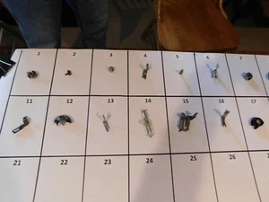 S1 Singer Vintage Sewing Machine Attachments Parts plates bobbins foot screws + - Picture 1 of 38