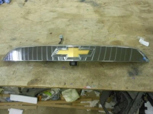 Chevy Traverse license light hatch liftgate chrome trim applique molding - Picture 1 of 5