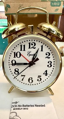 Reloj despertador Eco Tech Keywind redondo dorado metal doble campana Equity Works 13012 nuevo Foto 1 de 4