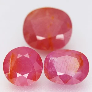 Lote de 3 piezas 8,85 quilates tamaños mixtos y formas mixtas rubí rojo natural sin calentar, África - Imagen 1 de 4