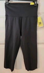 All In Motion Ultra High Rise Sculpt Capri Leggings Size XS Color Black NWT - Picture 1 of 5