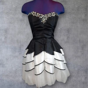 Deb Formal Ballet Dress Layered Tulle Tulip Tutu Black & White Size 11/12 Women - Picture 1 of 9