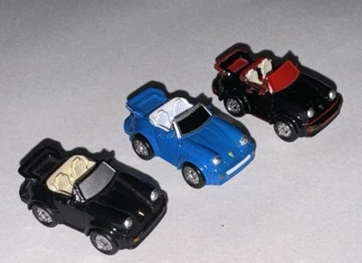 LOT 3: 1987 Galoob Micro Machines Deluxe Convertible Porsche 911 Blue Black - Image 1 of 4