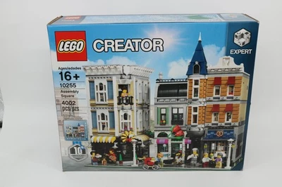 Lego City Assembly Square Creator 10255 4002PCS Open Box Sealed bag - Image 1 of 4