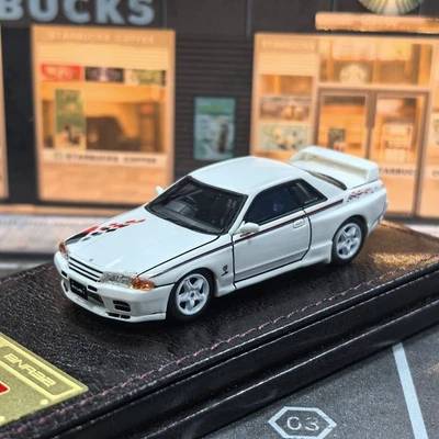 Ignition Model IG2691 1/64 Nissan Skyline GT-R Nismo R32 White Car Diecast Model - Image 1 of 3