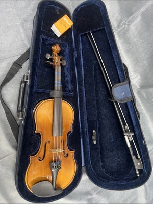 *Carlo Robelli P-108 4/4 Violin with Case & Extra String (LOT 182185) - Image 1 of 4