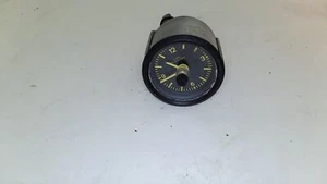 Porsche 944 Clock 94464111500 (USED) - Picture 1 of 2