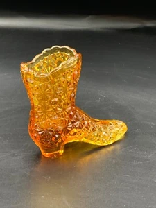 Vintage Fenton Glass boot, amber color daisy & button, small vase - Picture 1 of 5