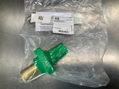 Hubbell HBLFRGN Single Pole Receptacle Green 400a - Image 1 of 3