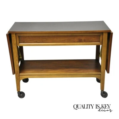 Carro de barra rodante Lane Mid Century moderno de nogal de un cajón con hoja caída Foto 1 de 4