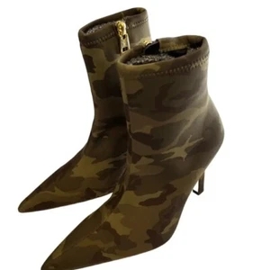 Good American Women’s CamouflagePointed Toe Neoprene GA116N-X Zipper Size 8.5 - Picture 1 of 6