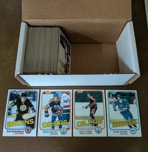 1981-82 TOPPS EAST HOCKEY COMPLETE SET 132/132 NRMT-MINT CONDITION SHARP SET 🔥 - Picture 1 of 3