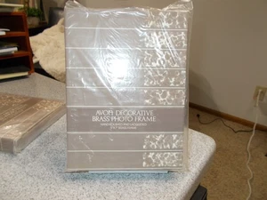 Vintage Avon 1987 5 X 7 Brass Photo Frame new in Box Hand - Picture 1 of 2