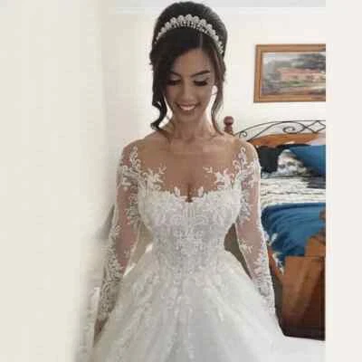 Elegant Long Sleeve Wedding Dresses Lace Appliques Robe De Mariage Bridal Gowns  - Image 1 of 4