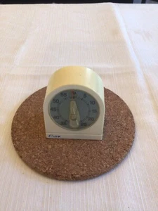 VINTAGE OSTER KÜCHENTIMER AUFZIEHEN 60 MINUTEN - Bild 1 von 3