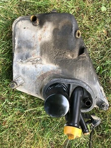 genuine porsche 911 oil tank w/sender complete set up 87-89 - Picture 1 of 4