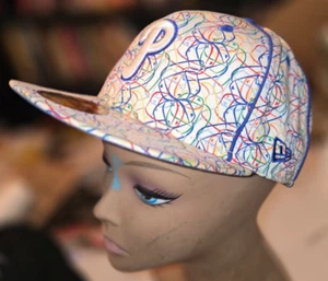Philadelphia Phillies rainbow swirl Cap/Hat New Era 59FIFTY Size 7 1/4 - Afbeelding 1 van 5