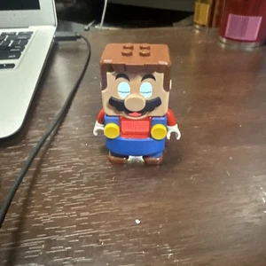LEGO Minifigure Mario Interactive Figure MAR0007 From 71360 (Batteries Included) - Picture 1 of 6